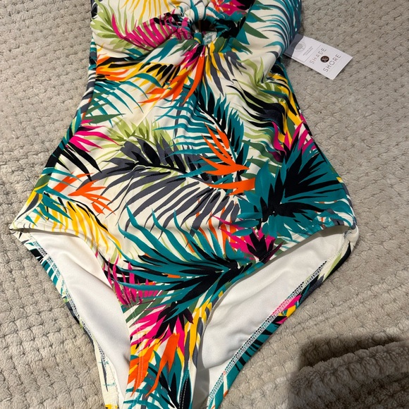 SHADE & SHORE size XLARGE Women's Ring Detail One Piece Swimsuit NEW - Picture 11 of 13